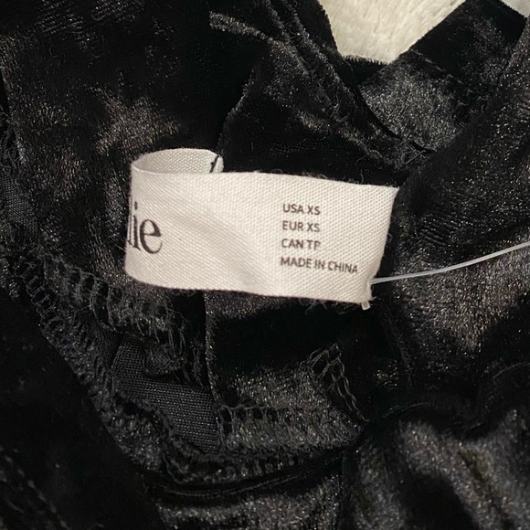 NWT💗ELODIE Strappy Back Crushed Velvet Mini Dress Size XS - Picture 5 of 10